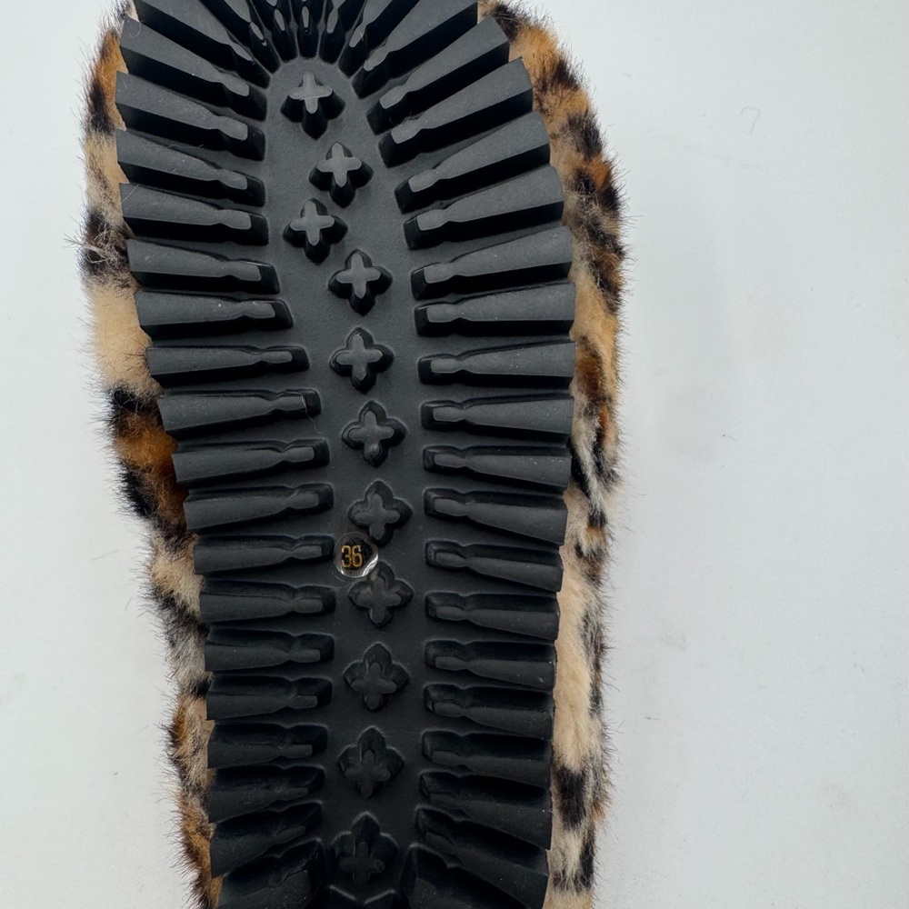 Dolce and Gabbana Brown Leopard Print Faux Fur Plush Flat Slides - 36 - Picture 9 of 9